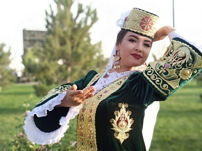 Spring has come to Bukhara - My, Beautiful girl, Bukhara, Uzbekistan, , Color