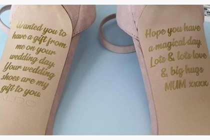 Bride finds secret message from dead mother on wedding shoes - Mum, Message, Bride, To tears, Life stories, news, ribbon