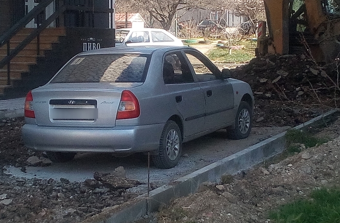 Окружен, но не сломлен