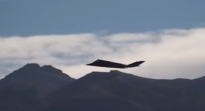 In the United States recorded the flight of the F-117 Nighthawk - , Airplane, Stealth, Technologies, Video, f-117