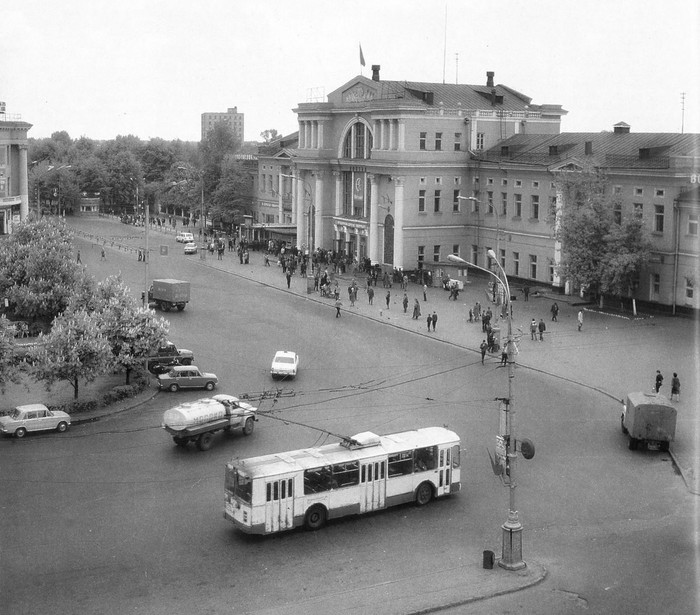 ������. 1985 ���.