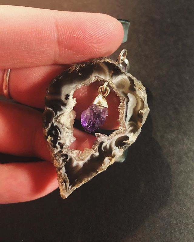 Agate pendant - My, Geode, Agate, Pendant, Wire, Wire wrap, Needlework without process, Amethyst, Longpost