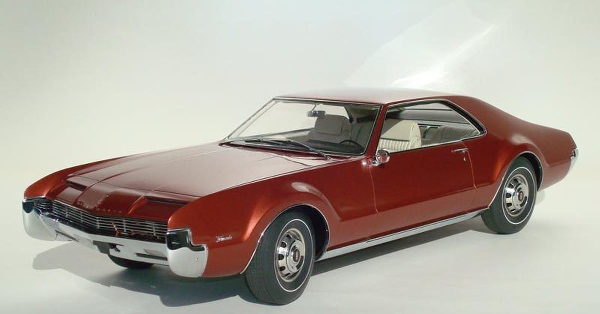 Oldsmobile Toronado 66