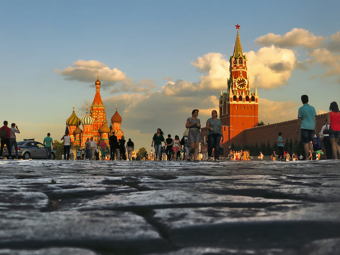 Red Square: dirt, wooden pavements, cobblestones, paving stones. - League of Historians, the Red Square, Moscow, Pavement, Paving stones, Longpost