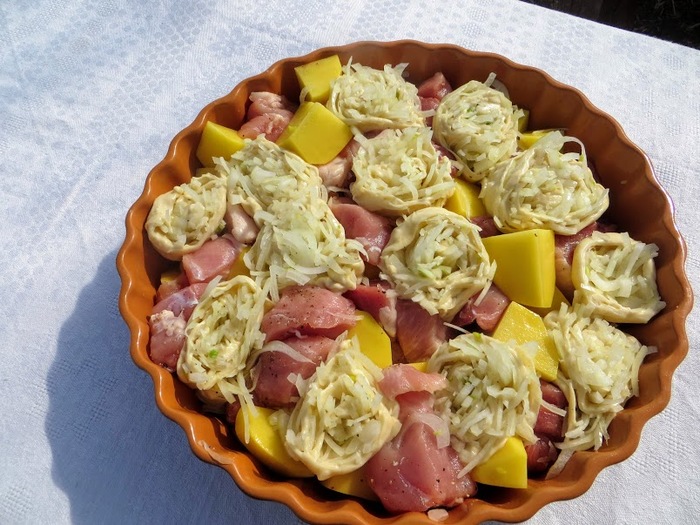 Potatoes with meat in roses! - My, Potatoes with meat, In the oven, Yummy, Preparation, Other cuisine, Recipe, Video, Longpost