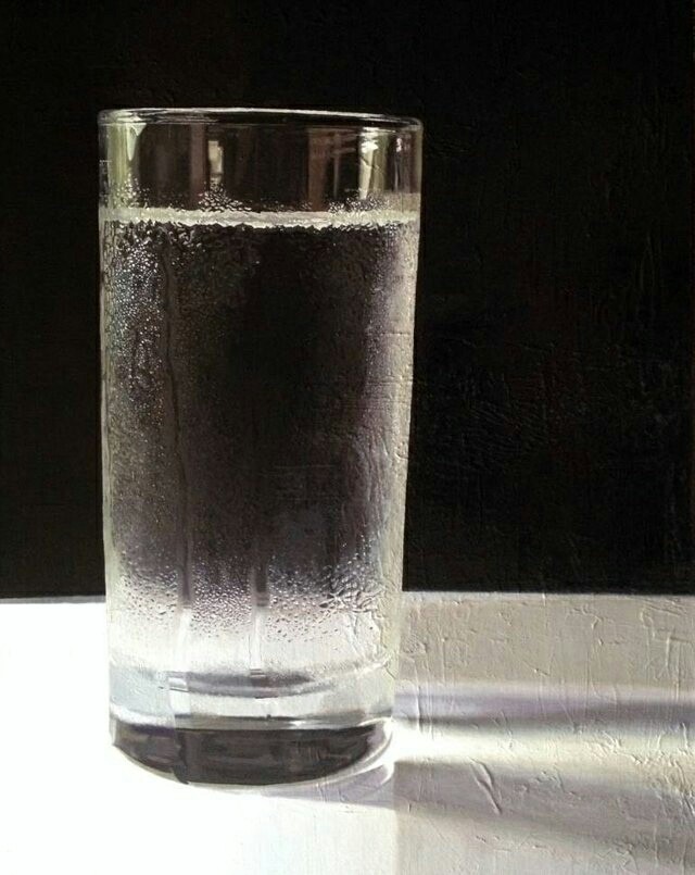 A glass of water (oil on canvas) Artist / Emma May Riley - Art, Art, Artist, League of Artists, Water, Interesting, Hyperrealism