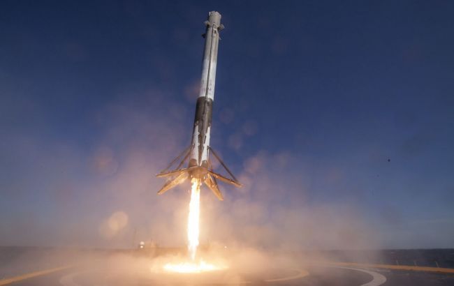 �������� SpaceX ����� �������� ������ Falcon Heavy