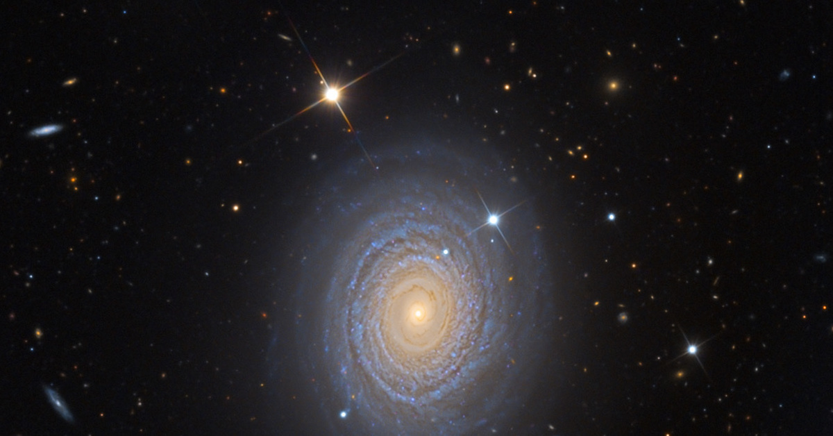 5 млн световых лет. Спиральная Галактика NGC 488. Галактика NGC 7723 В созвездии Водолея. Galaxy NGC 7674. Галактика NGC 4921.