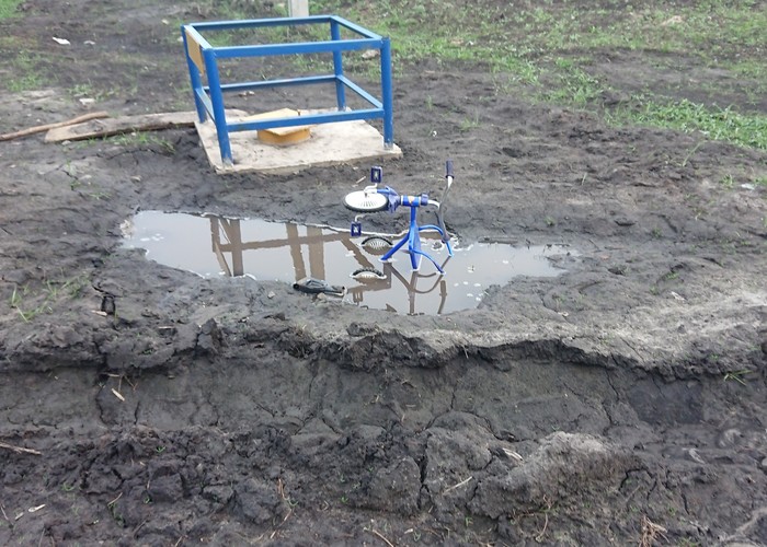 Car sharing in Russia - My, Stuck, A bike, Puddle