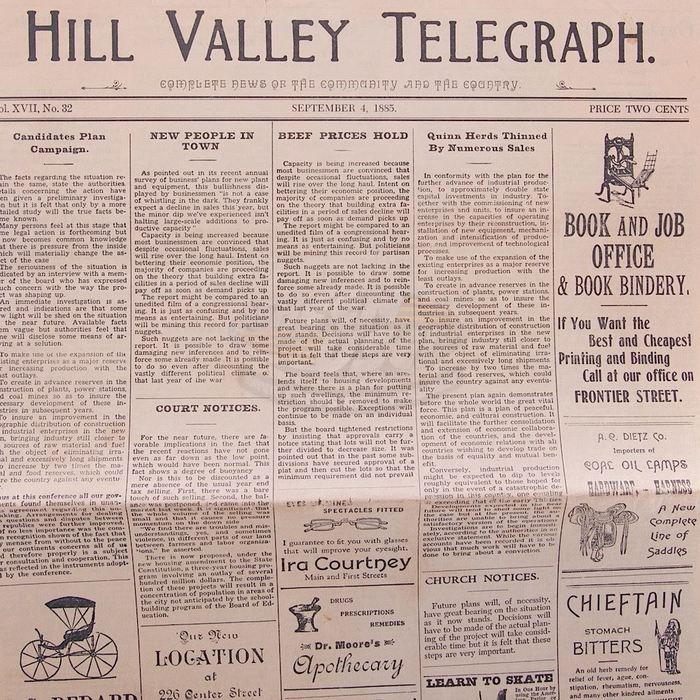 Hill Valley Telegraph, USA Today & some people at photo - Newspapers, Назад в будущее, Usa Today, The photo, Longpost, Back to the future (film)