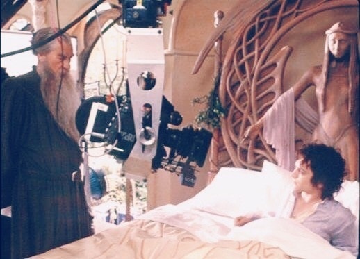 Да, Фродо. Тебе это все приснилось. Ты актер и просто снимаешься в крутейшей кинотрилогии на свете.