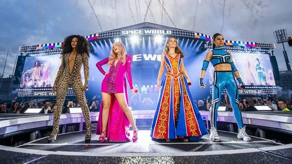 The Spice Girls are a triumphant return in new 2019 costumes. - Spice Girls, Celebrities, Show, Longpost, Musical group