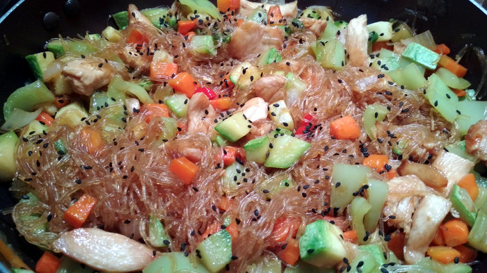 Funchoza with chicken and vegetables. - My, Funchosa, Hen, Frying, Asian food, Longpost