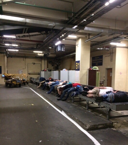 How loaders rest in Sheremetyevo - Aviation, Aeroflot, Movers, Overheard, Sheremetyevo Handling