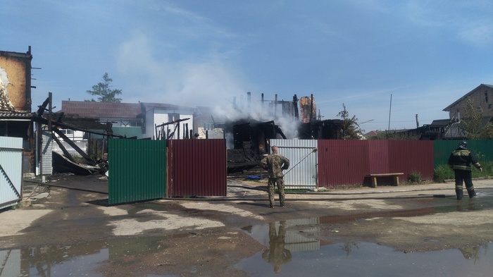 A terrible fire broke out today on June 9 in Angarsk - My, Incident, Fire, Tragedy, State of emergency, Video, Longpost, news, Eyewitness, Negative