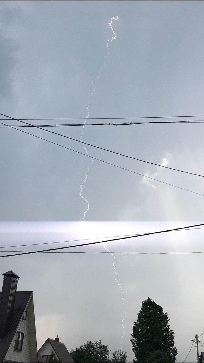 Lightning filmed on the phone - My, Lightning, Element, Thunderstorm, Longpost