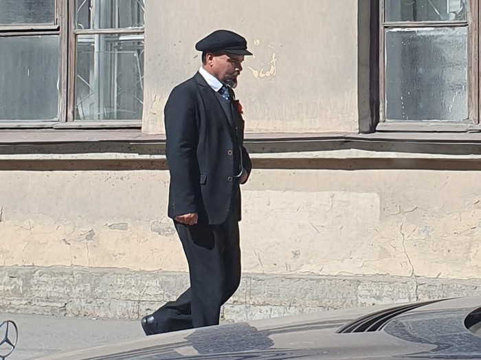 Куда же вы, Владимир Ильич...