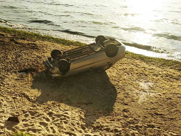 Summer, sea, beach, tanned tummy - Beach, Lay down, Parking