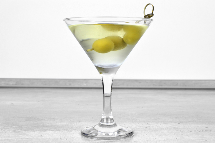 Cocktail-aperitif Dirty Martini - My, Alcohol, Cocktail, Bar, Recipe, Longpost, Martini, Iba