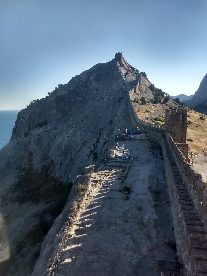 Shame on you gentlemen! - My, Crimea, Genoese Fortress, Vandalism, Mat, The mountains, Longpost, The city of Sudak