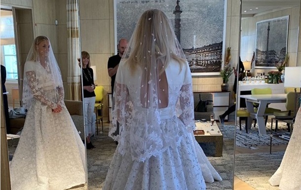 Sophie Turner's wedding dress - Sophie Turner, The photo, Wedding Dress, Sansa Stark