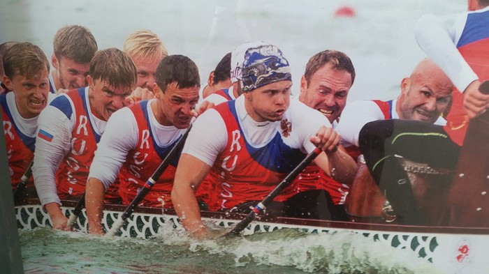 At the bus stop, advertising - My, Rowers, The photo, Face