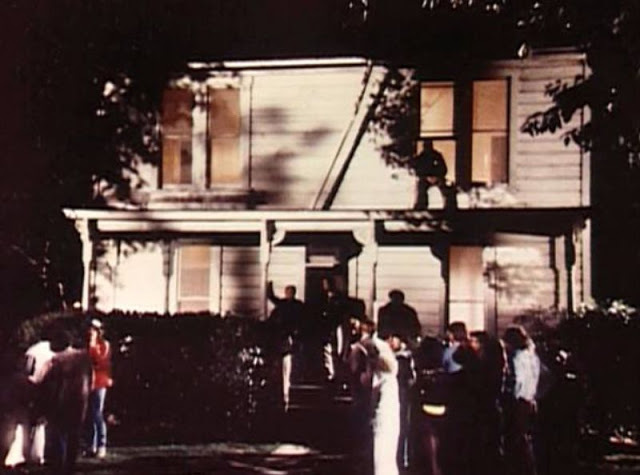 Babysitter murders. - My, Halloween, Horror, Movies, , John Carpenter, Jamie Lee Curtis, , Longpost