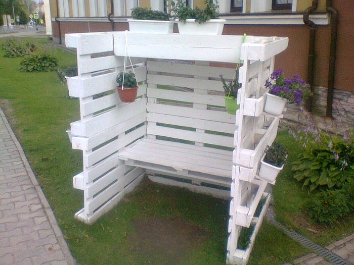 2019 year. Kaliningrad region Near school number 1. Arbor from commodity pallets - My, Moscow, Shame