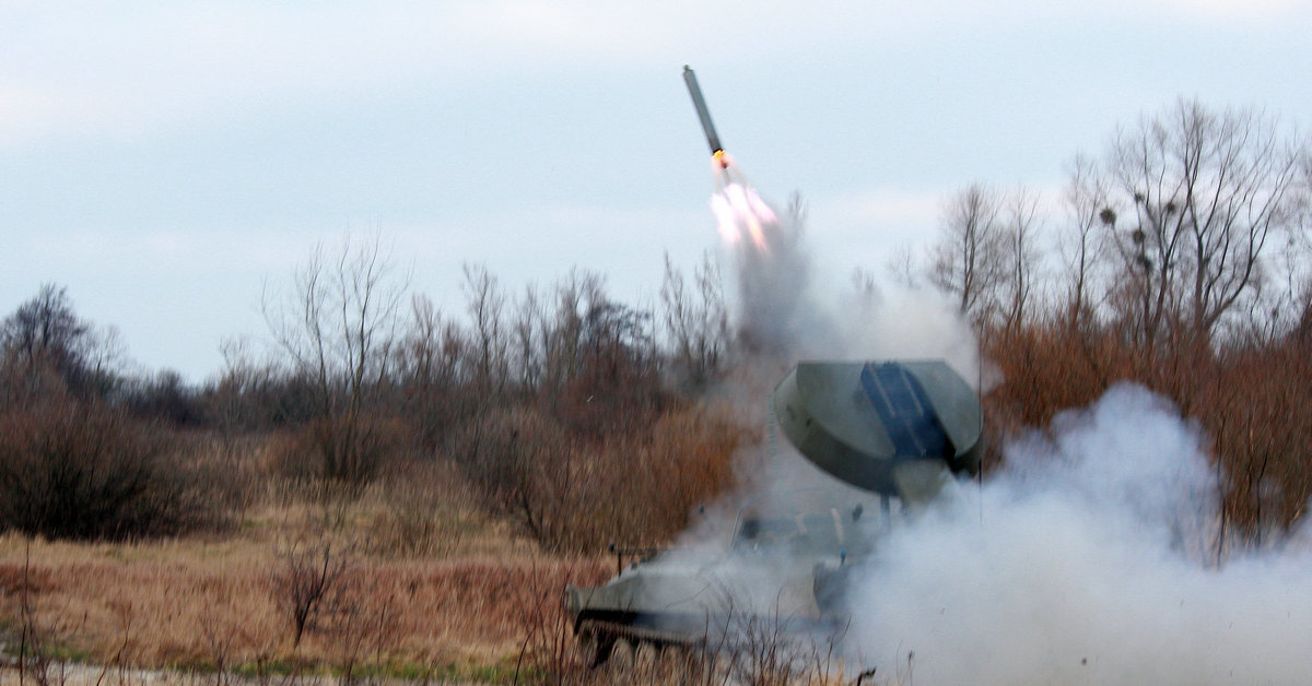 Машина разминирования змей. Ур-77 Горыныч. Ур-77 метеорит. Ур-77 змей Горыныч. Змей Горыныч машина для разминирования.