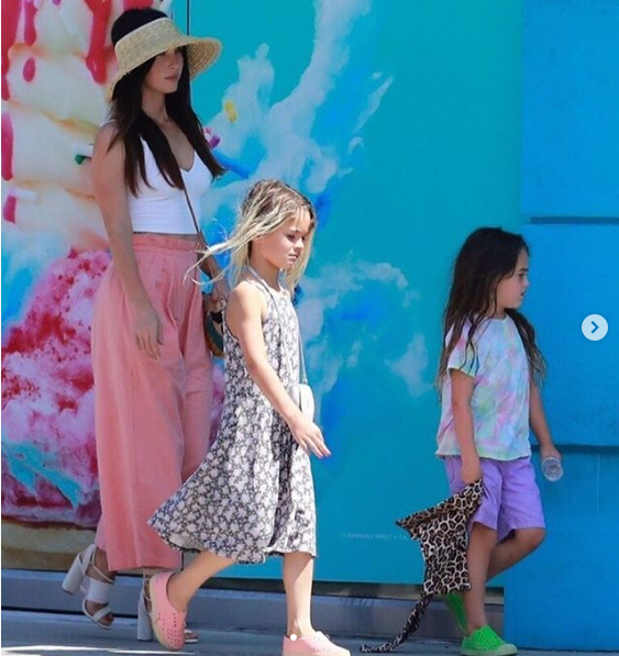 Megan Fox took her sons outside in girls' dresses - Megan Fox, Their morals