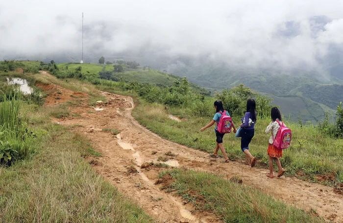 Road to Knowledge - School, River, Longpost