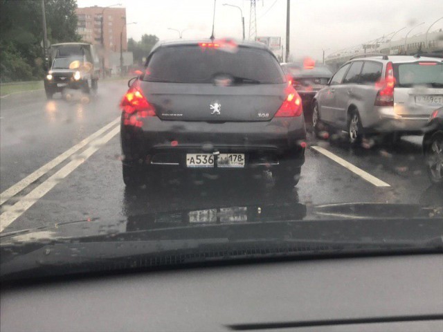 And what, so it was possible? - My, Car plate numbers, Hitch, Saint Petersburg, Violation of traffic rules, Motorists, Cunning