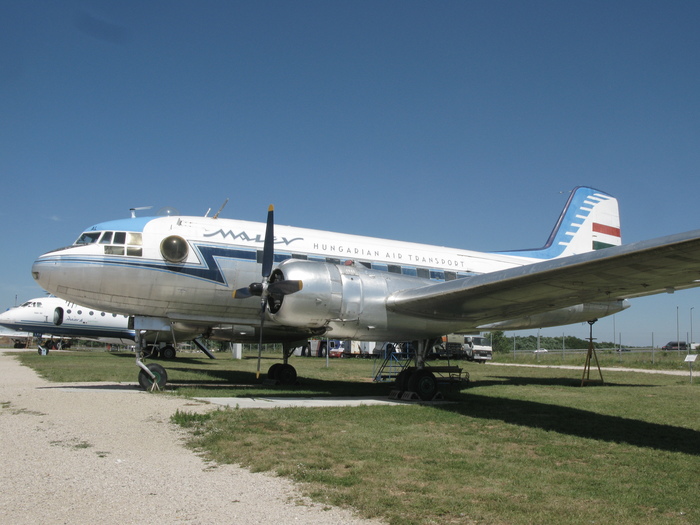 IL-14.Twin-engine cage. - My, Airplane, IL-14, Longpost