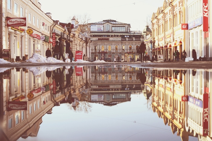 Irkutsk in reflection - My, Irkutsk, Reflection, , Architecture, People