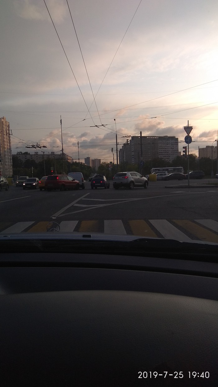Страна должна знать своих героев Москва, Нарушение ПДД, Каширское шоссе