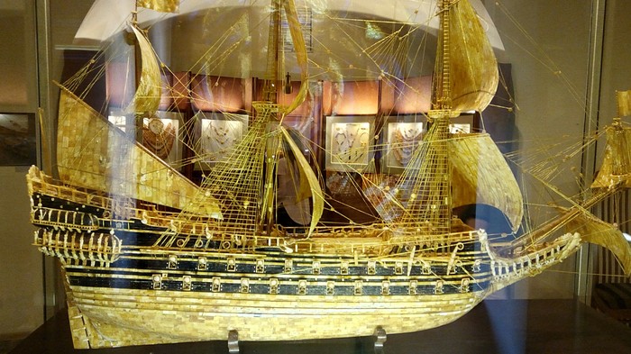 Amber ship. - Amber, Handmade, Kaliningrad, Museum, Ship, Exhibit