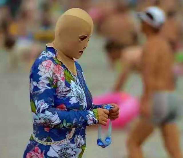 Facekini, increasingly gaining popularity on the beaches of China... . - China, Chinese, Swimsuit, Costume, Mask, Oddities, Interesting, , Longpost