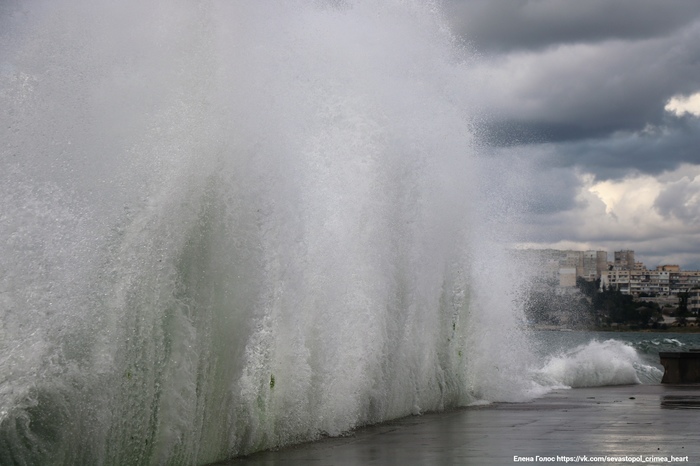 The sea worries once ..!) - My, Sevastopol, Storm, Wave, Sea, Black Sea, Longpost