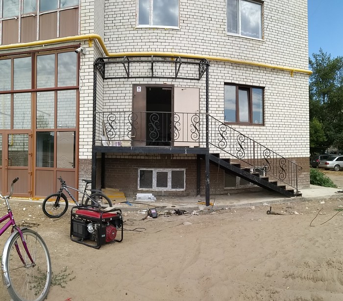 Entry group. Rate it)Kazakhstan, Uralsk - My, Welding, Entrance group, Building, Longpost