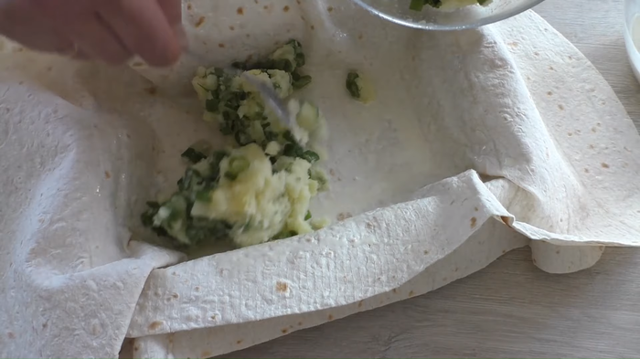 Пирог с картошкой из лаваша Кулинария, Рецепт, Лаваш, Другая кухня, Начинка, Видео, Длиннопост