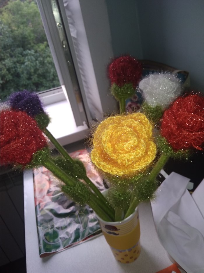 City flowers - My, the Rose, Knitting