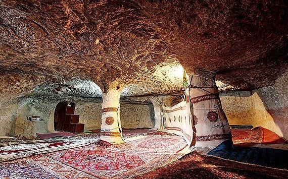 Cave village in the rocks. - Caves, Lodging, Iran, Text, Longpost