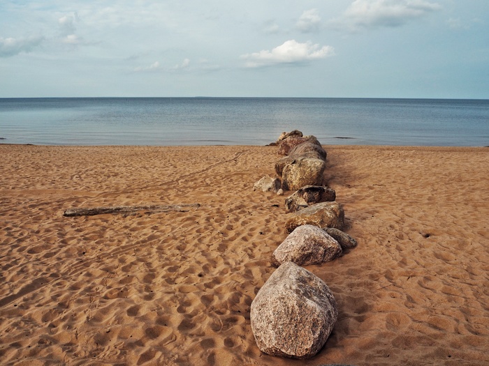 Personal cloud for the stone ridge - My, The photo, Landscape, Beach, Leningrad region, Lake, Olympus