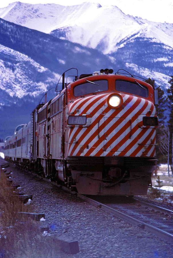 Canada. - Railway, Canada, Longpost, Highway