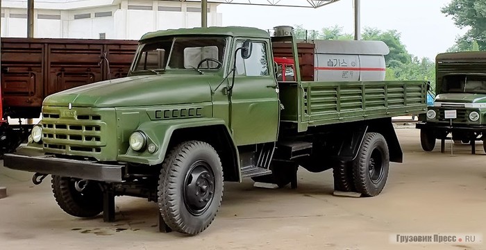 Корейские автомобили на дровах. Смотреть фото Корейские автомобили на дровах. Смотреть картинку Корейские автомобили на дровах. Картинка про Корейские автомобили на дровах. Фото Корейские автомобили на дровах