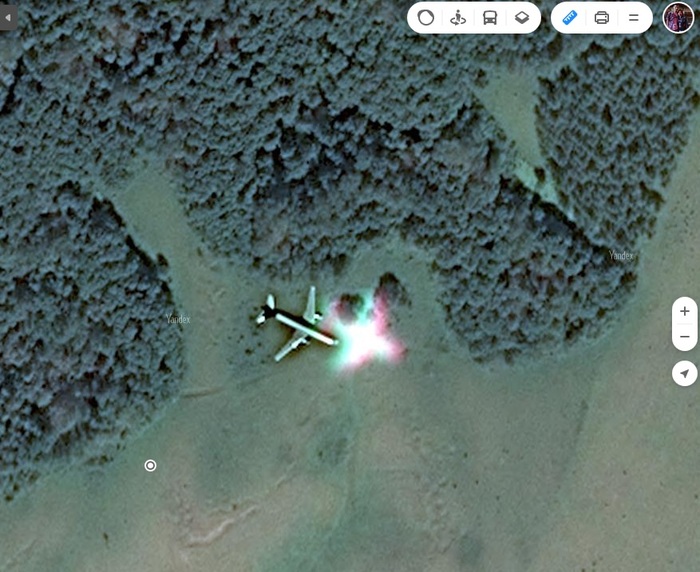 Is the plane flying or standing still? - My, Yandex maps, Airplane