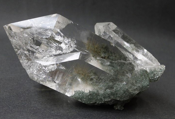 Какими свойствами обладает кристалл турмалин thumbnail