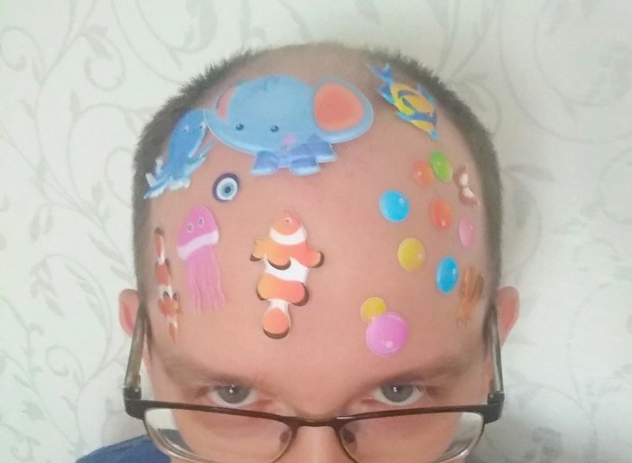 Daughter knows exactly how to hide daddy's flaws - My, Daughter, Dad, , Bald head, Father, Sticker