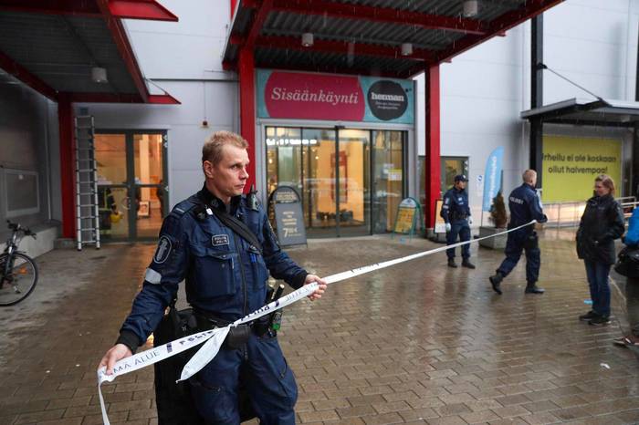 Совершено нападение на училище в Финляндии, есть жертвы.