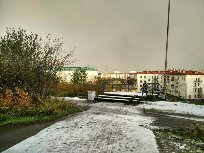 October snow in Severomorsk - My, Severomorsk, Murmansk region, First snow, Autumn, Longpost